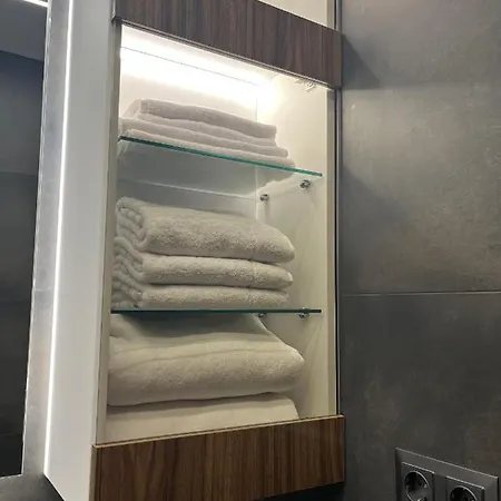 Oasis Luxury Apartment *